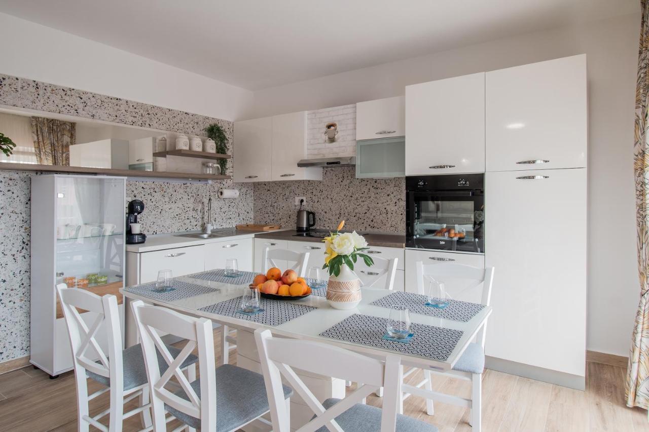 Apartment Matija Zadar Buitenkant foto