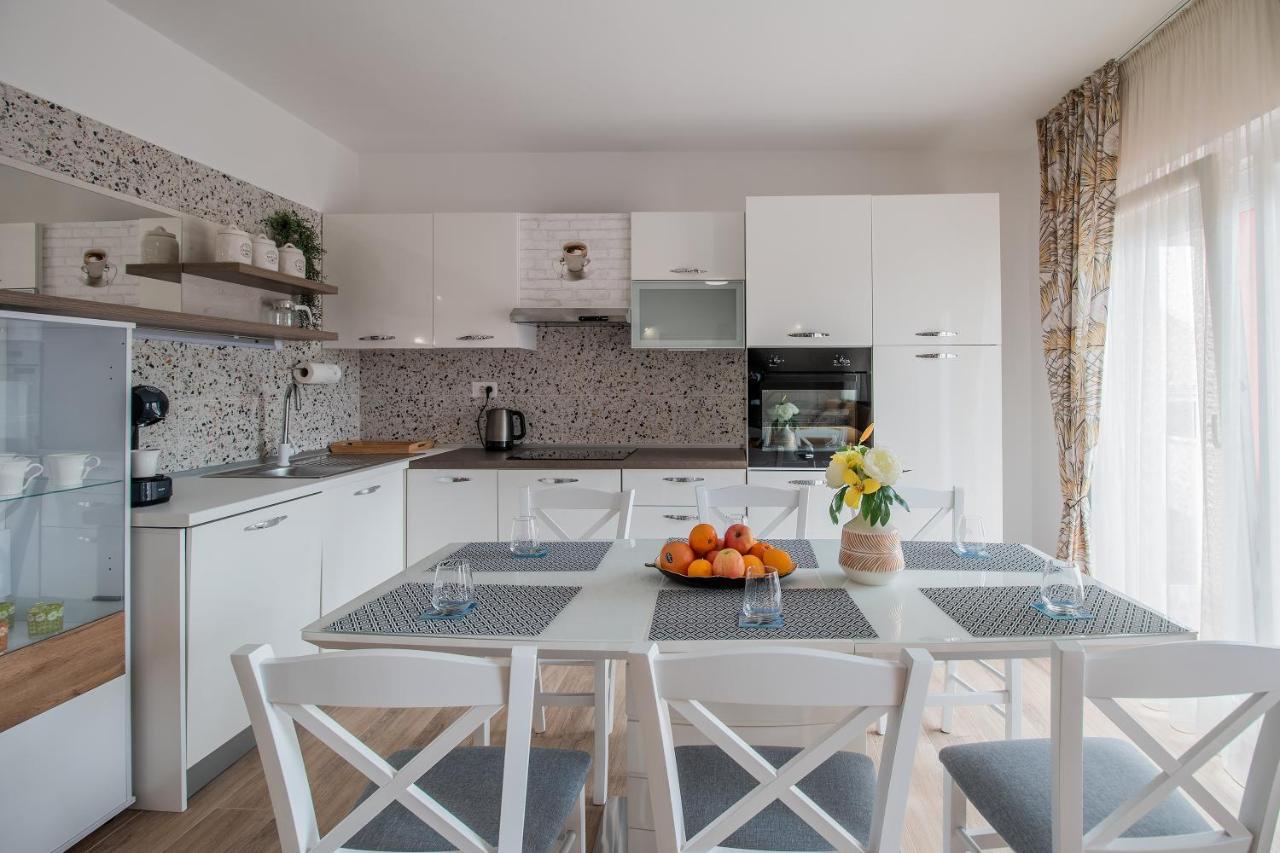 Apartment Matija Zadar Buitenkant foto